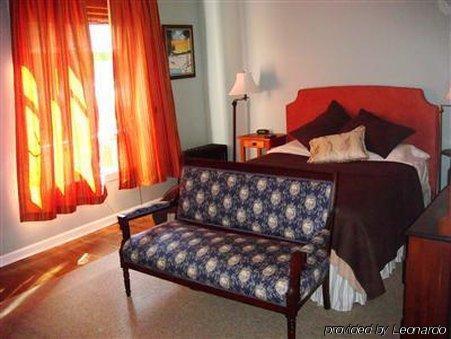 Brambles Inn & Gardens Potsdam Room photo