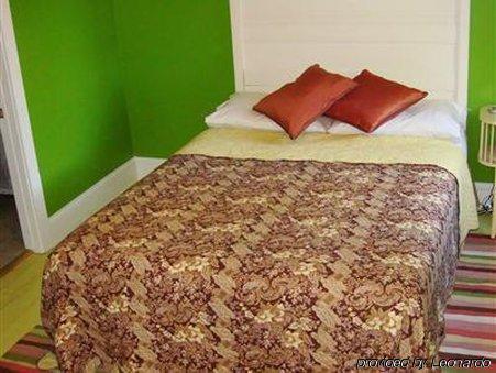 Brambles Inn & Gardens Potsdam Room photo